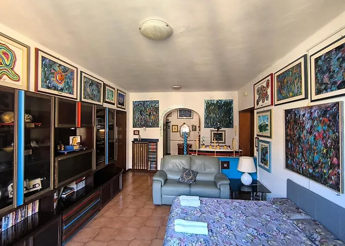 Artist's House Colosseum Apartmán *